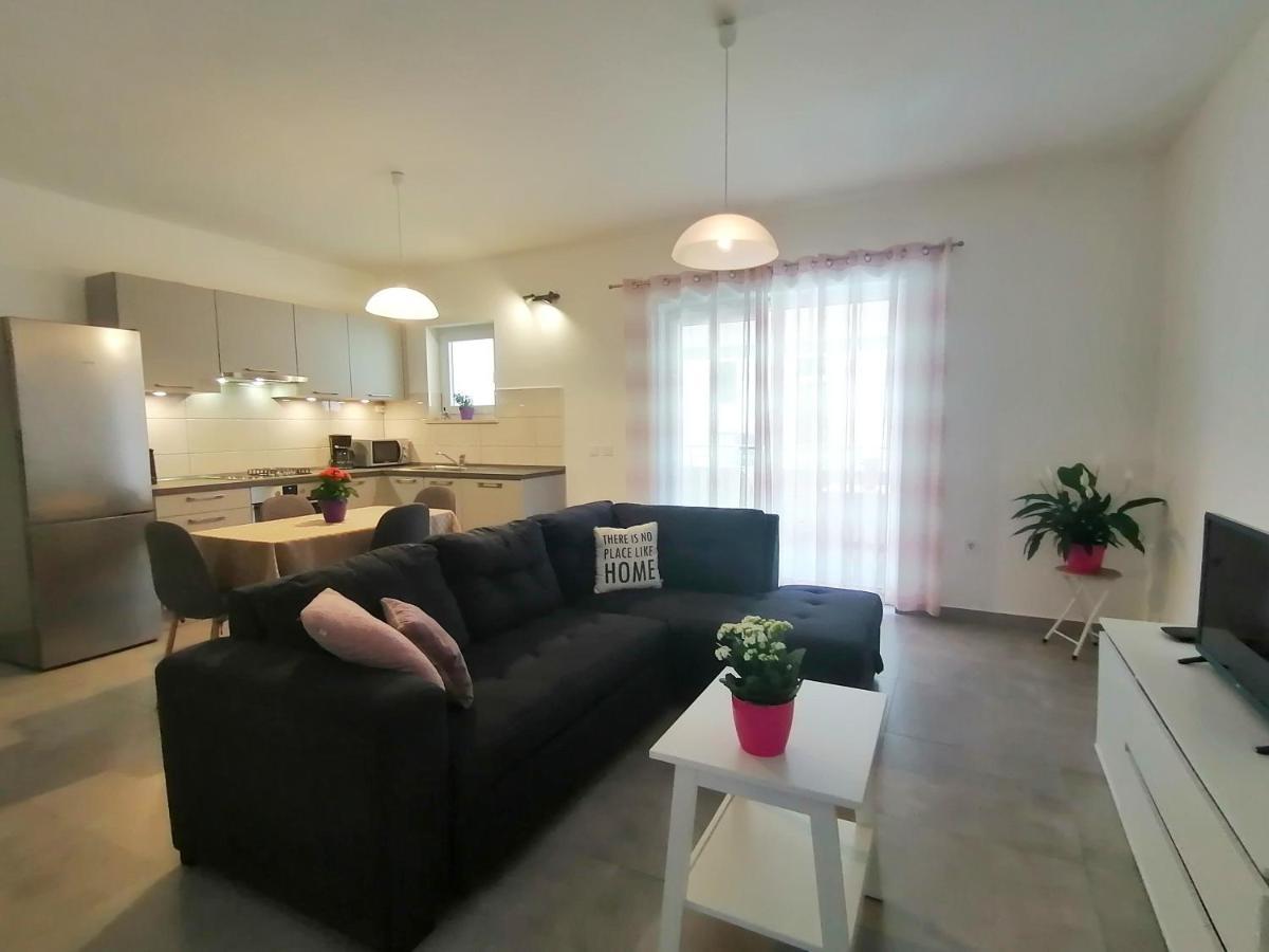 Holiday apartment Dunja Pula Bagian luar foto