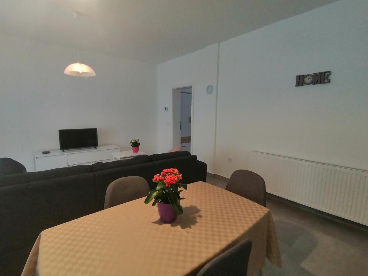 Holiday apartment Dunja Pula Bagian luar foto